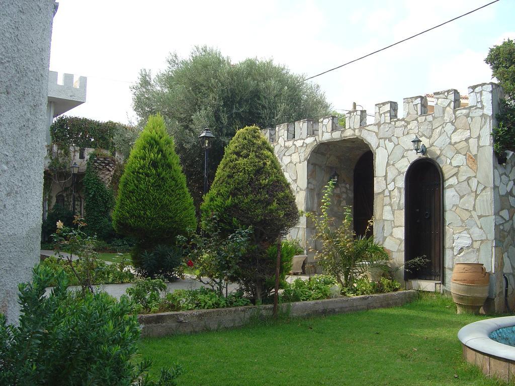 Castle By The Sea Villa Artemida  Exteriör bild